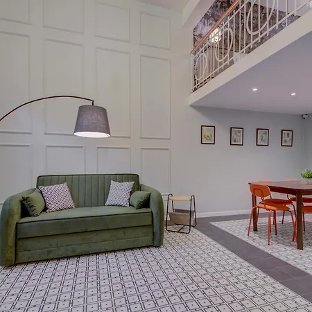 Casa Marie Maisonette アパート